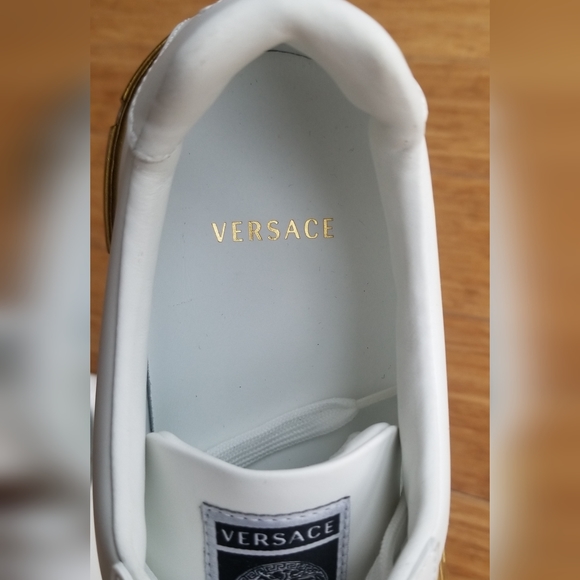 Versace Greca Sneakers New sz8 - Picture 7 of 8